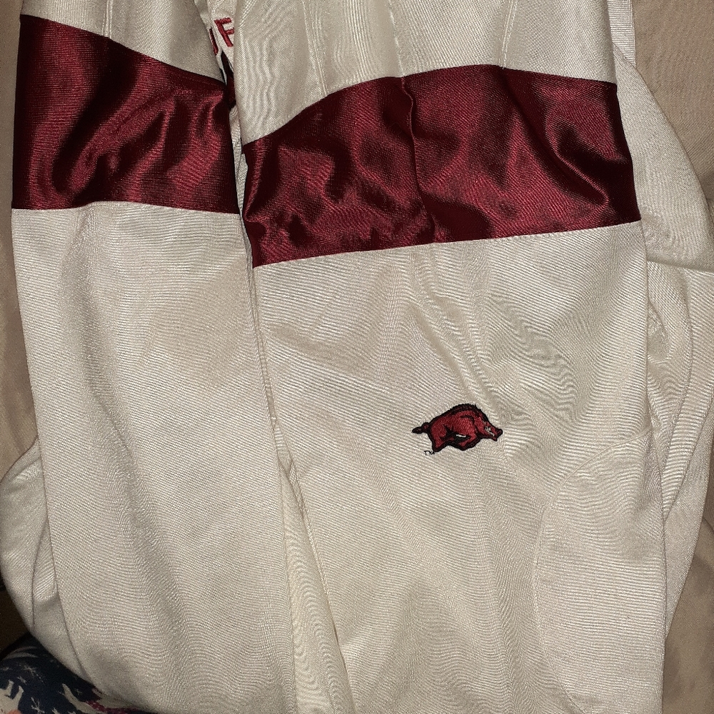 Men's Razorback Sweatshirt - Picture 4 of 4